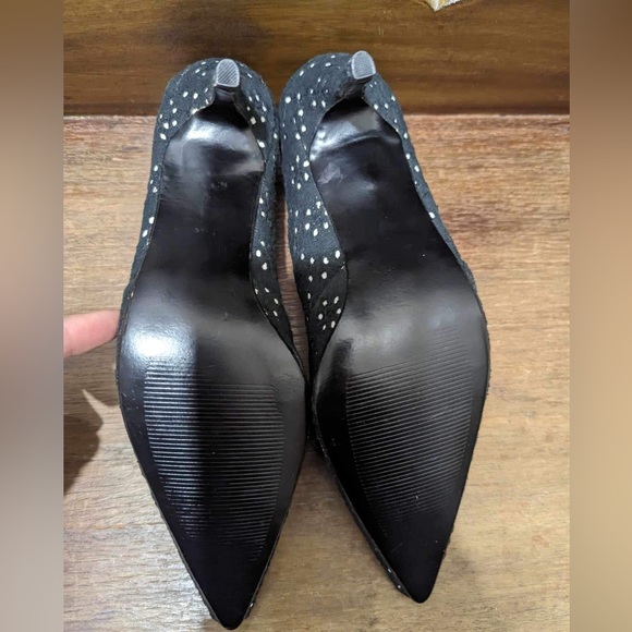 Eyelet Detail Colin Stuart Dress Kitten Heels - Picture 6 of 9